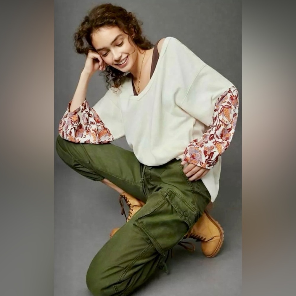 Anthropology NWT Anne Poncho Pullover SM Ivory Oversized Thermal Floral Sleeve